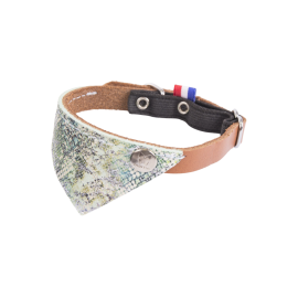 Collier en cuir pour chien ou chat avec bandana assorti – Élégance artisanale Collier en cuir pour chien ou chat avec bandana assorti – Élégance artisanale